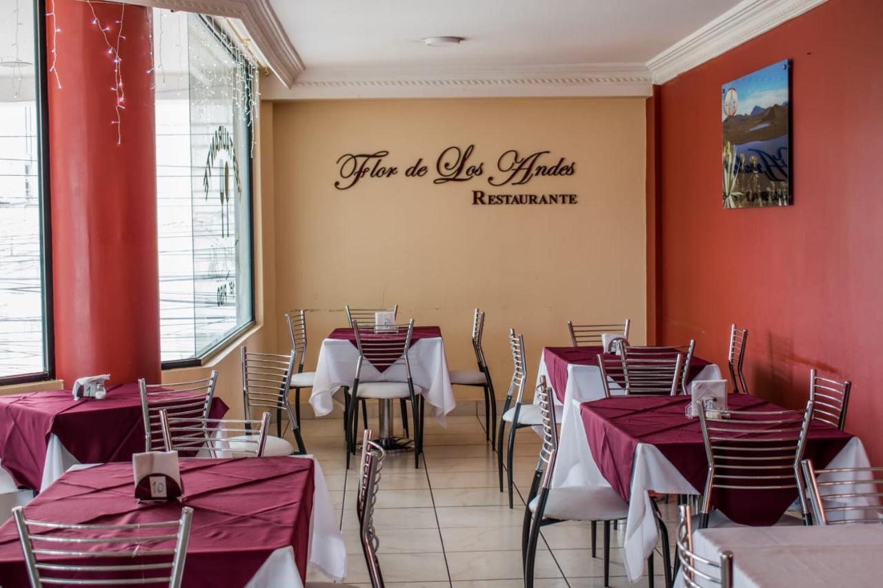 Hotel Flor De Los Andes Tulcán エクステリア 写真